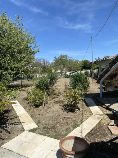 LASSERRE-PRADERE Rare meublé rénové 165m2 centre village