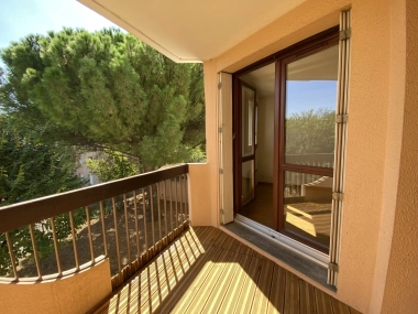 Roseraie / Argoulets - T3 avec balcon et place de parking sous-sol