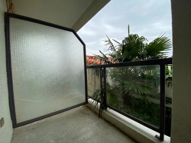 Arènes - T1 Bis - 29.31m2 avec balcon et garage