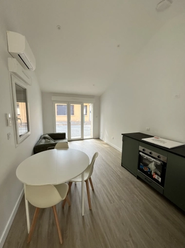 LASSERRE-PRADERE T2 meublé moderne et confortable