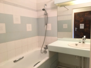 Guilhemery   Appartement T1 Bis avec terrasse, garage et cellier