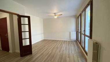 Côte Pavée - T3 avec terrasse, balcon et parking