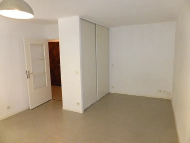 Guilhemery   Appartement T1 Bis avec terrasse, garage et cellier