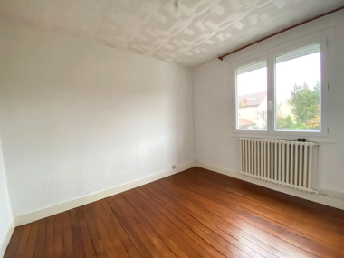 Guilhemery - T3 avec deux balcons, parking et cellier