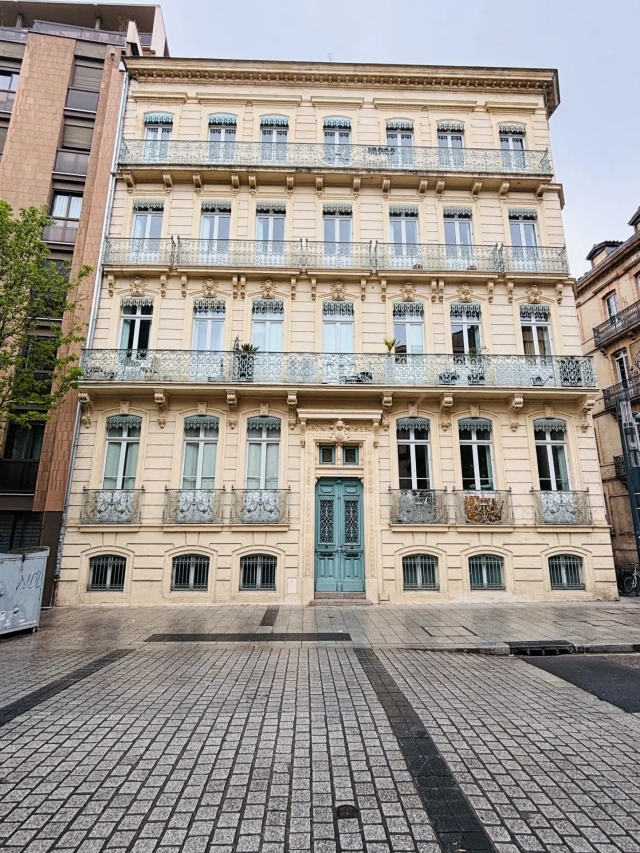 Studio dernier étage