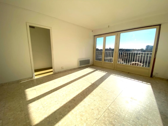 Arnaud-Bernard / Saint-Sernin - T1 Bis avec balcon et parking