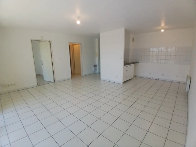 Guilheméry / Saint-Aubin - T2 avec balcon et parking sous-sol