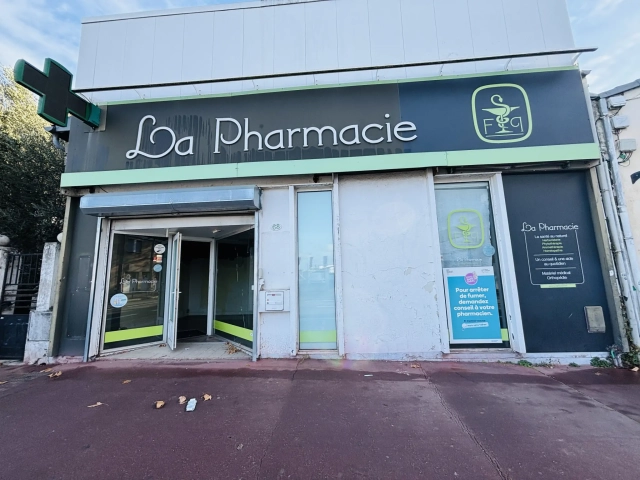 Local commercial - Barrière de Paris