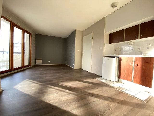Saint-Cyprien - Studio avec balcon et cave