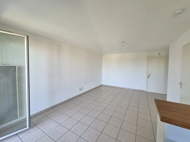 Saint-Martin-du-Touch - T2 avec balcon et parking