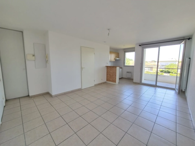 Saint-Martin-du-Touch - T2 avec balcon et parking
